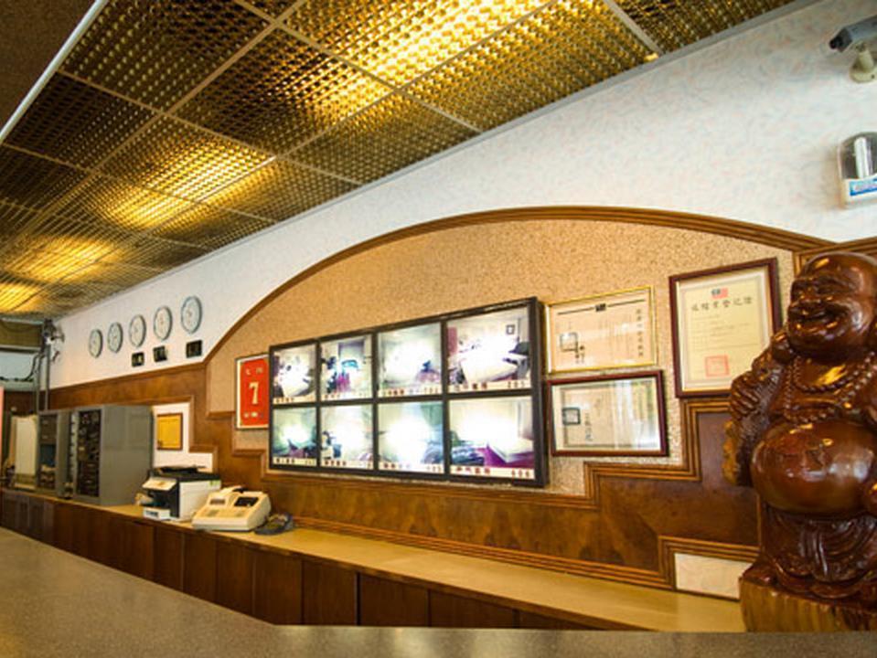 Fudi Hotel Taichung Exterior foto